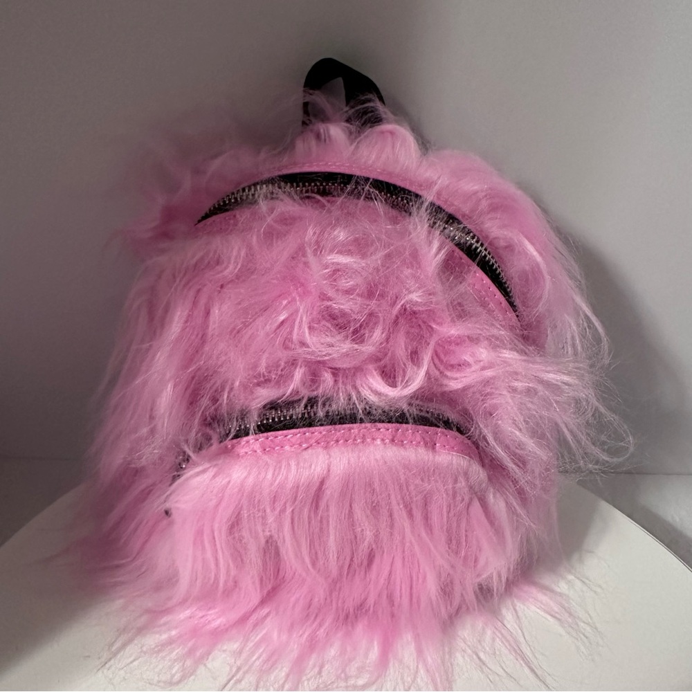 NWOT Case Of The Grumpies Fuzzy Backpack
PINK / ONE SIZE